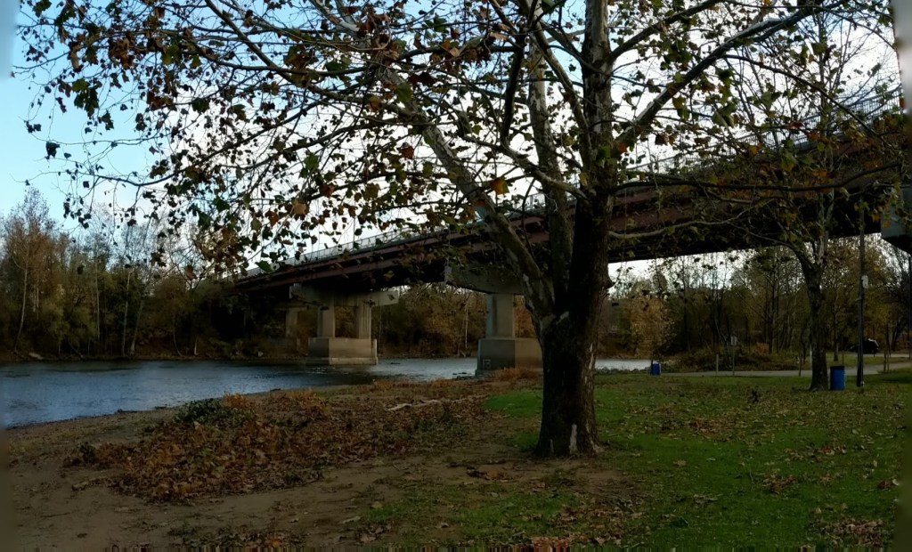 Memorial Bridge Panorama 2019